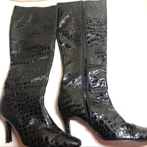 Stuart Weitzman Women BlackSnake boots size11